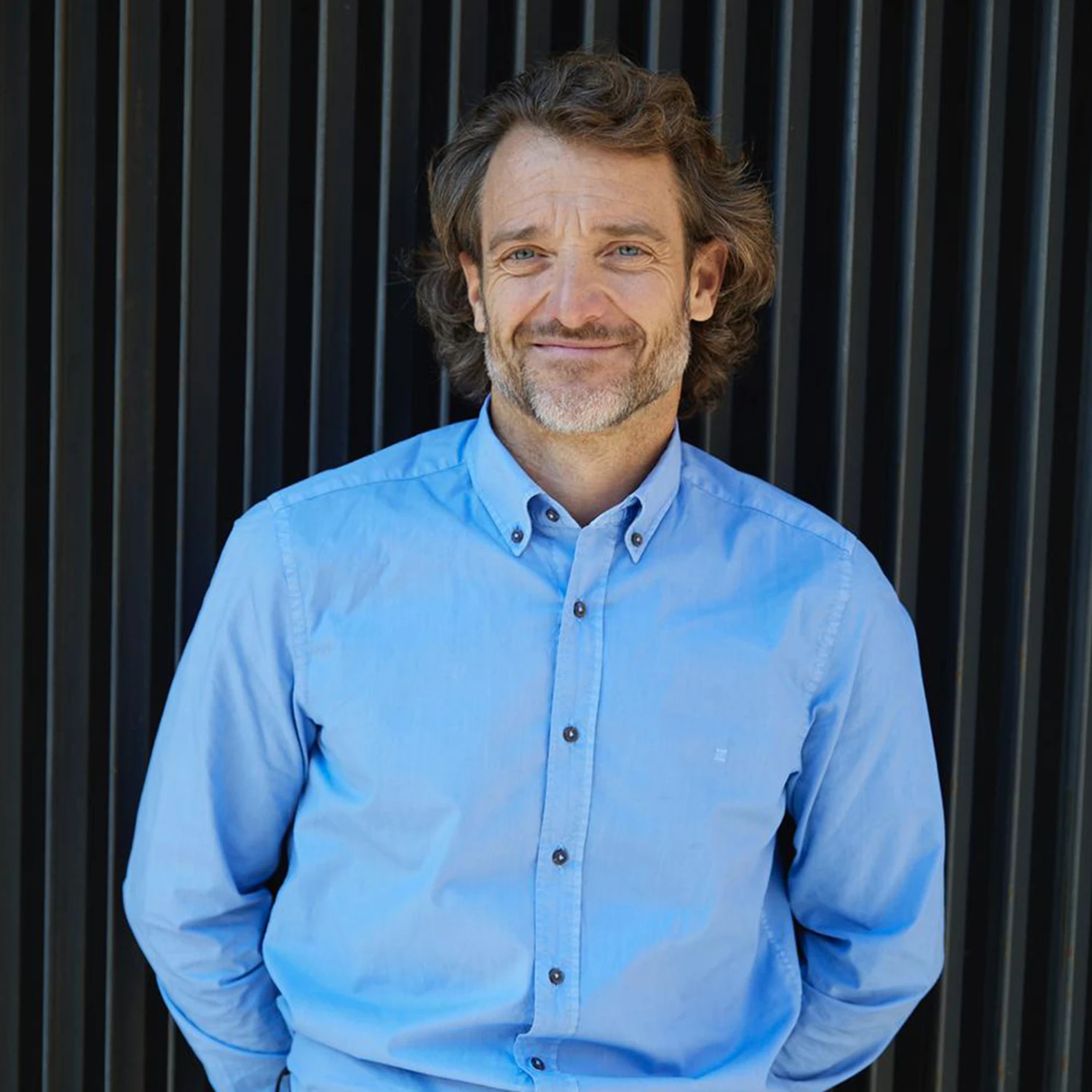Dr. Javier Albares